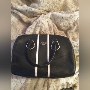 🌟2/$20🌟 Guess Handbag
